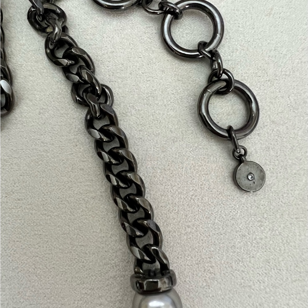 Givenchy faux pearl crystal necklace - Picture 9 of 12
